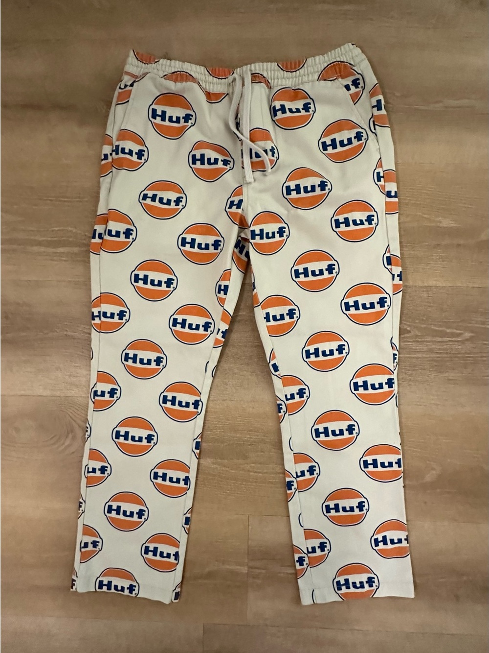 HUF Worldwide All Over Logo Lounge Pants NWOT size M Y2K Skater Streetwear